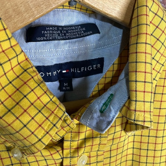 Tommy Hilfiger regular fit button down shirt medium windowpane yellow red pocket - Picture 3 of 7